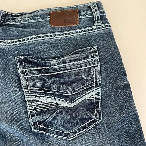 BKE Tyler Jeans Size 34R Men Straight Fit Distressed Medium Wash Blue Denim - Picture 7 of 7